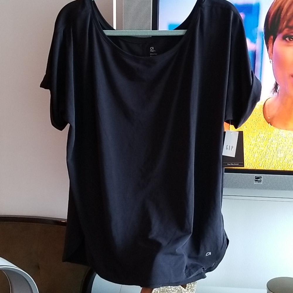 Gap workout top